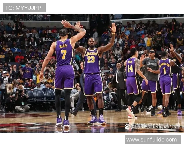 湖人对阵掘金精彩直播回顾及赛后分析2月15日赛事亮点总结 湖人对阵掘金精彩直播回顾及赛后分析2月15日赛事亮点总结